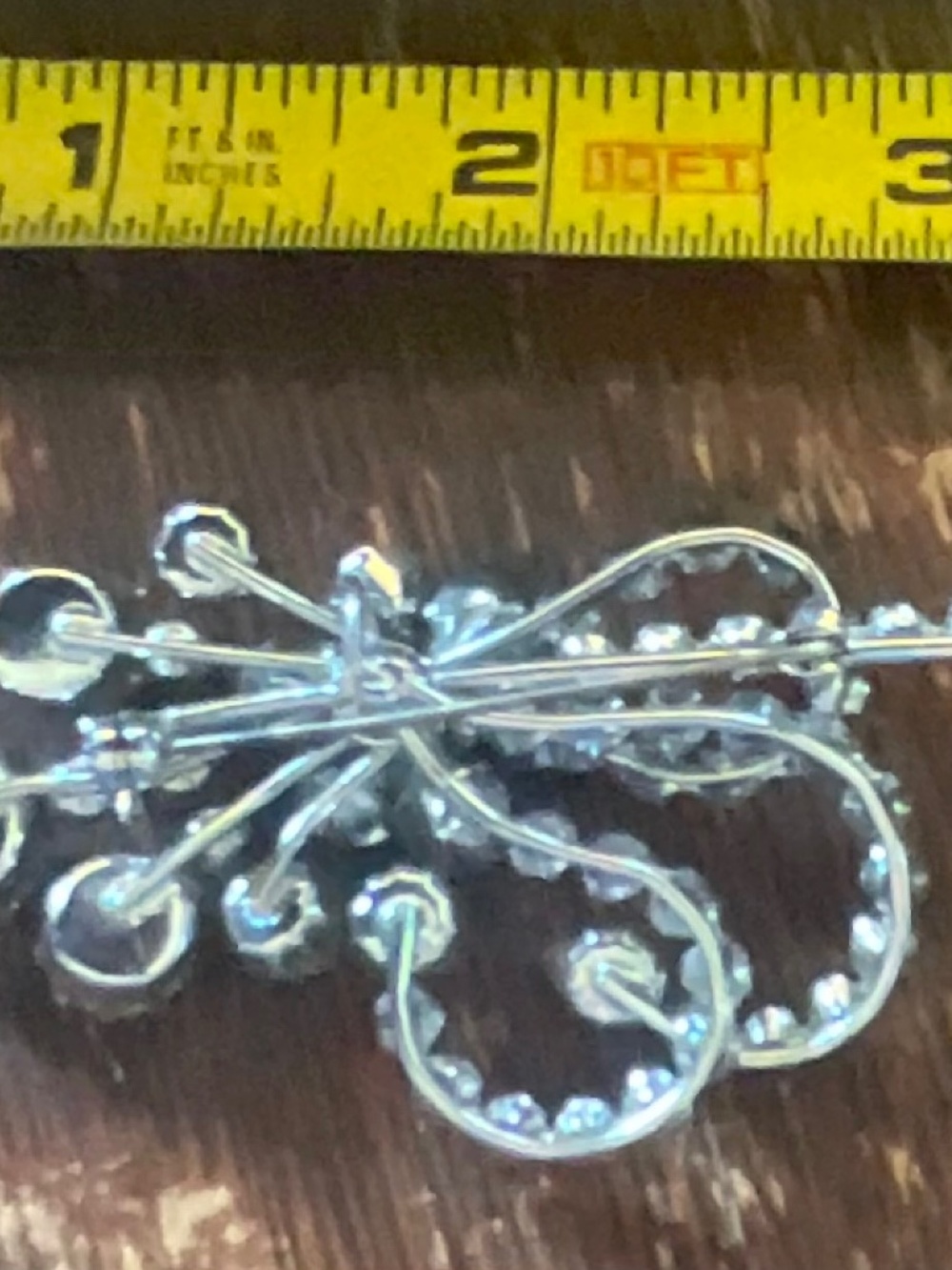 VINTAGE BROOCH